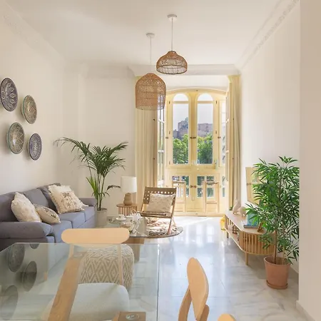 Balcon De Picasso: Bright With Incredible Views Apartment Malaga