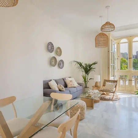 Balcon De Picasso: Bright With Incredible Views Malaga
