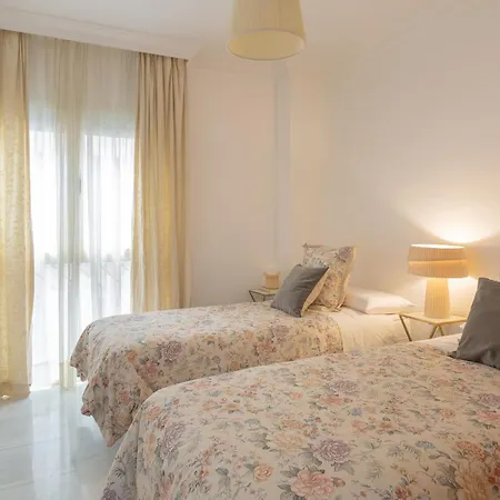 Apartment Balcon De Picasso: Bright With Incredible Views Malaga