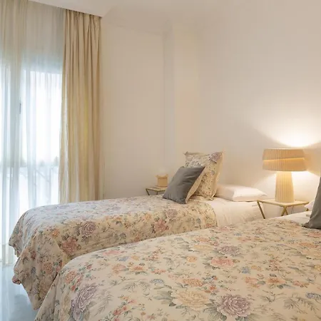 Balcon De Picasso: Bright With Incredible Views Apartment Malaga