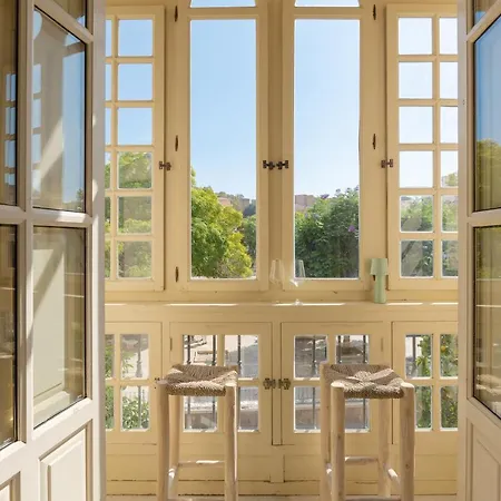 Balcon De Picasso: Bright With Incredible Views Malaga